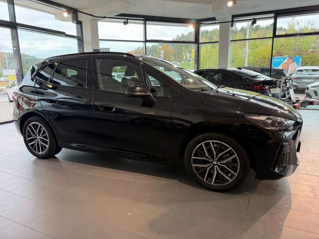 BMW 225