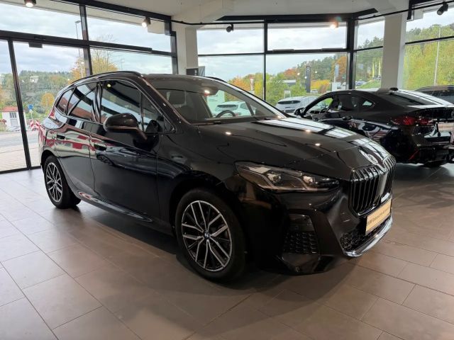 BMW 225