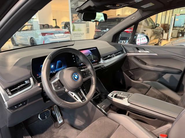 BMW 225
