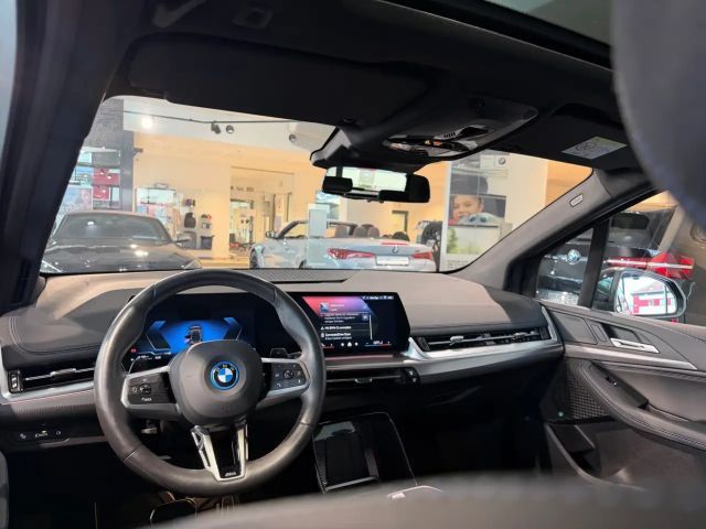 BMW 225