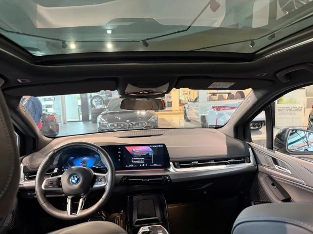 BMW 225