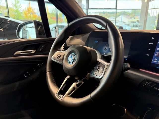 BMW 225