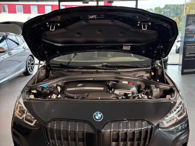 BMW 225