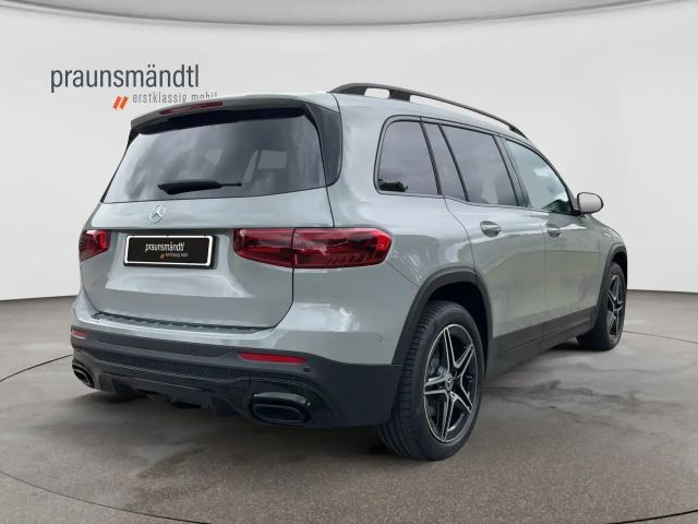 Mercedes-Benz GLB 220