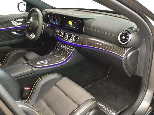 Mercedes-Benz E 63 AMG
