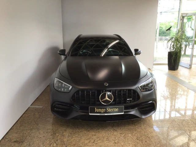 Mercedes-Benz E 63 AMG