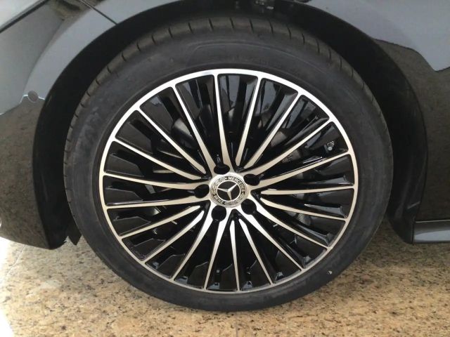 Mercedes-Benz CLE 220