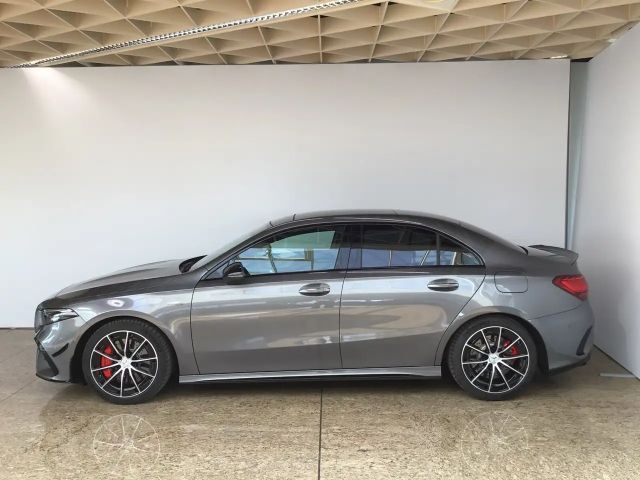 Mercedes-Benz A 35 AMG