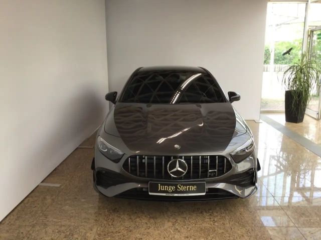 Mercedes-Benz A 35 AMG