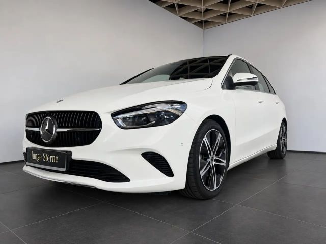Mercedes-Benz B 220