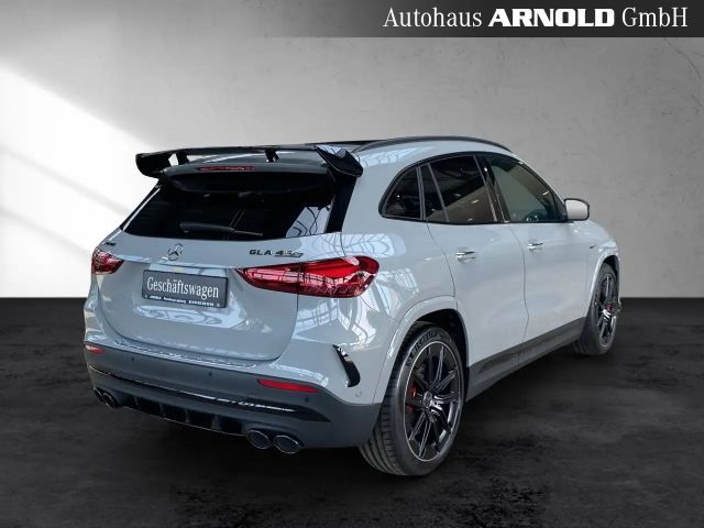 Mercedes-Benz GLA 45 AMG