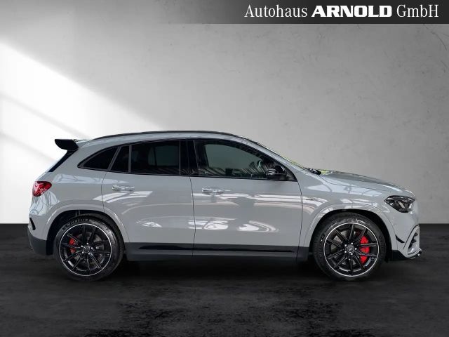 Mercedes-Benz GLA 45 AMG