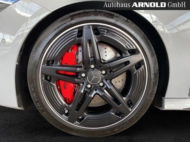 Mercedes-Benz CLA 45 AMG