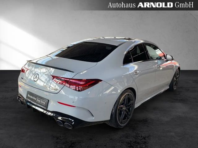 Mercedes-Benz CLA 45 AMG