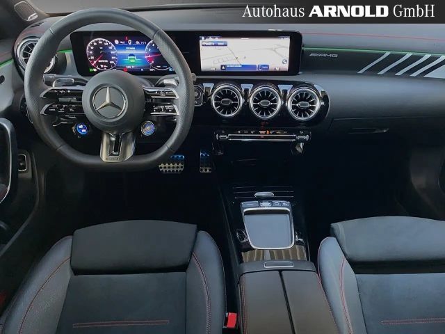 Mercedes-Benz CLA 35 AMG
