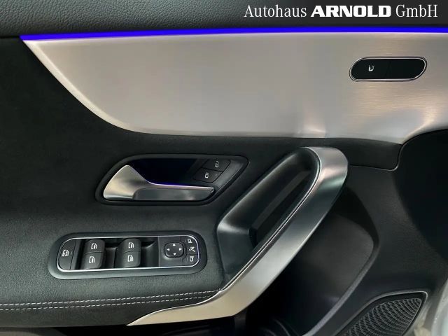 Mercedes-Benz A 220