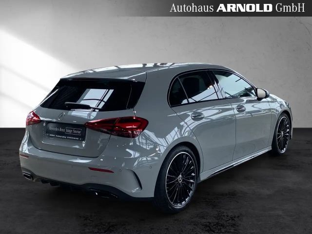 Mercedes-Benz A 220