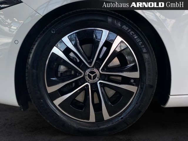 Mercedes-Benz A 220