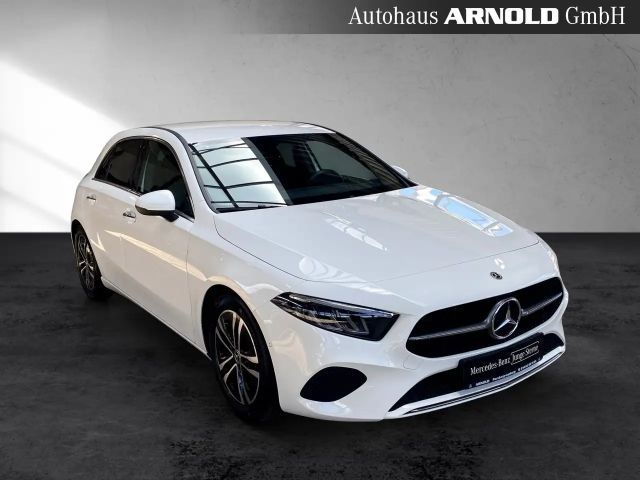 Mercedes-Benz A 220