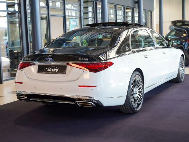 Mercedes-Benz S 680