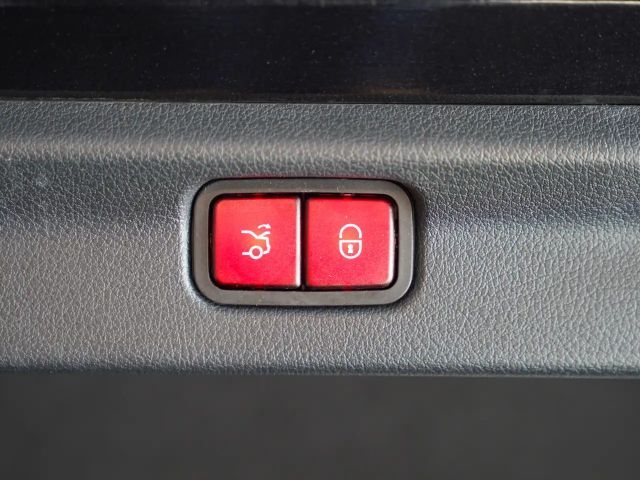 Mercedes-Benz EQE 350