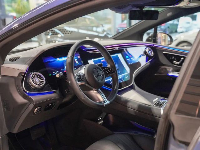 Mercedes-Benz EQE 300