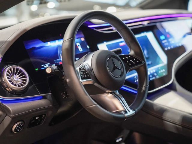 Mercedes-Benz EQE 300