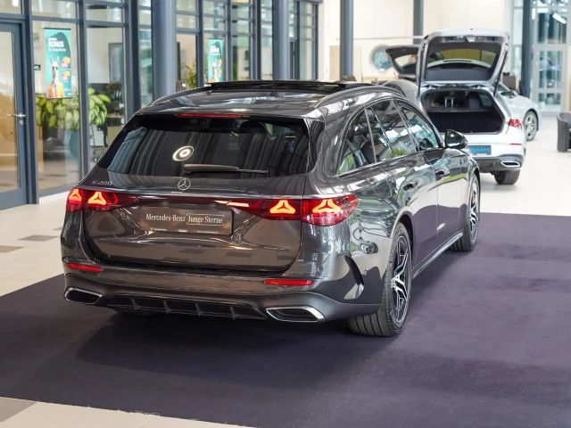 Mercedes-Benz E 200