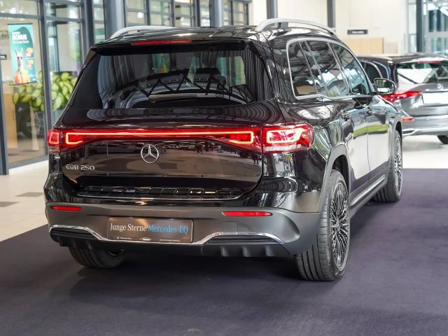 Mercedes-Benz EQB 250
