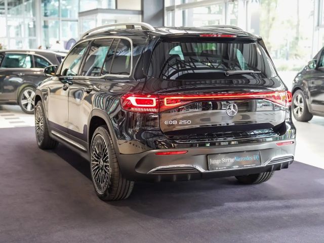 Mercedes-Benz EQB 250