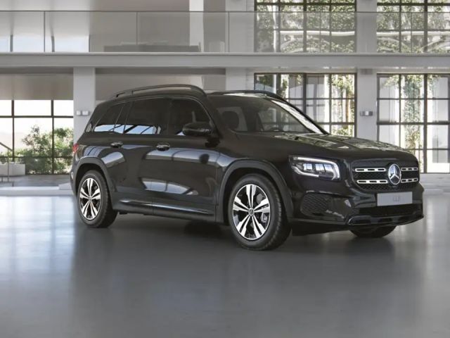 Mercedes-Benz GLB 220
