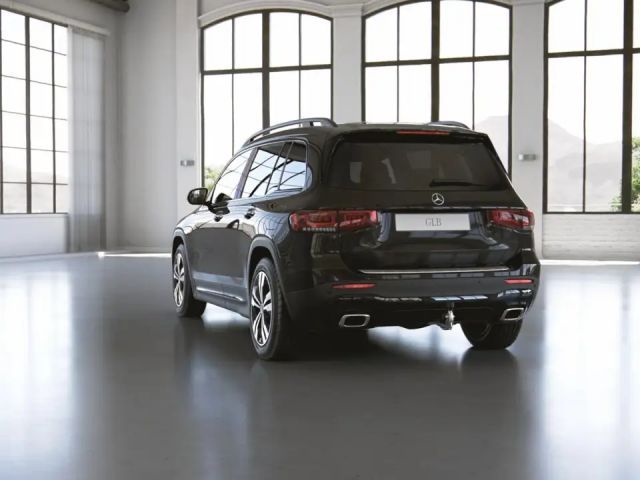 Mercedes-Benz GLB 220