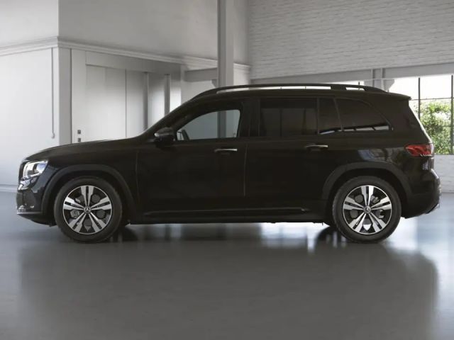 Mercedes-Benz GLB 220