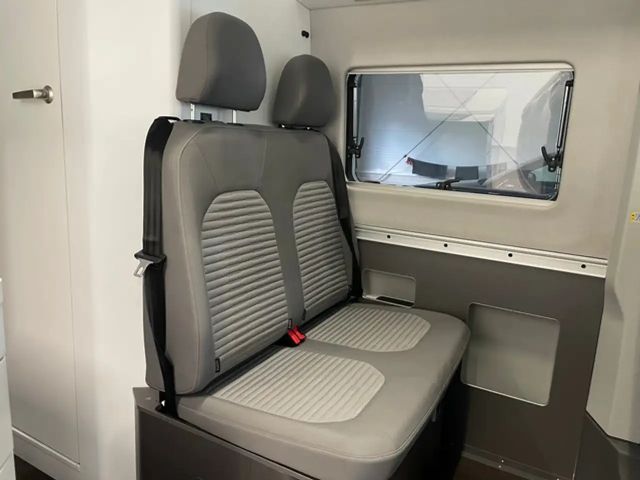 Volkswagen Grand California
