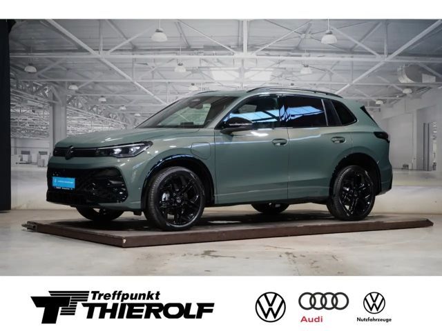 Volkswagen Tiguan R-Line 1.5 eHybrid AHK 20-Zoll Matrix 2026 Hybride / Benzine