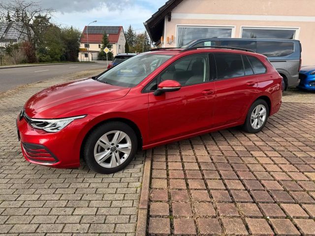 Volkswagen Golf VIII Variant Life 2021 Benzine