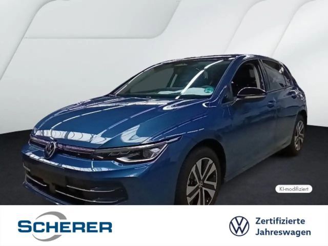 Volkswagen Golf VIII Energy 1.5 TSI PANO KAMERA LED+ 2026 Benzine