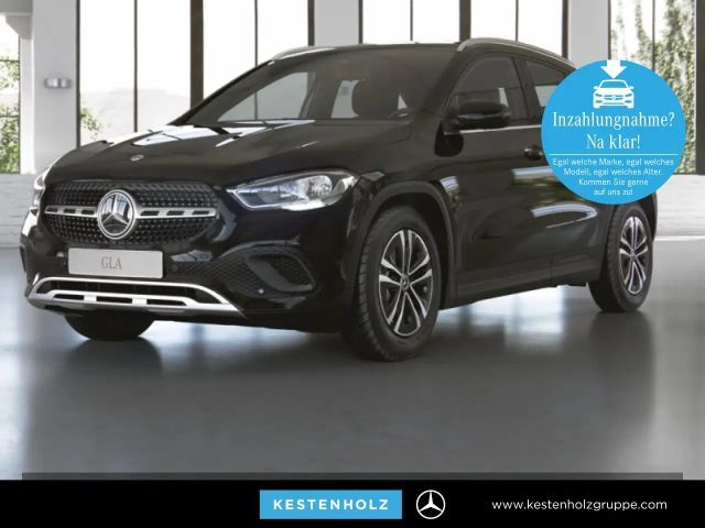 Mercedes-Benz GLA 180 Style KAMERA+SITZHZG+DAB+SPURASSIST+PTS 2023 Benzine