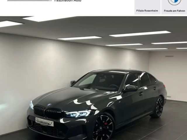 BMW 330 i xDrive Limousine M Sportpaket HiFi DAB LED 2026 Benzine