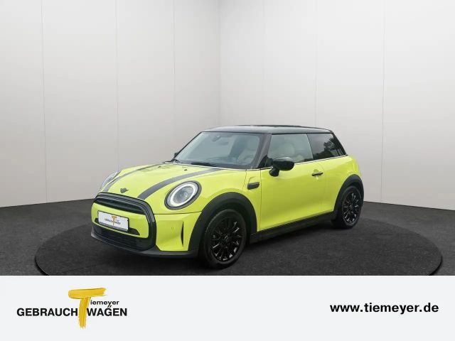 MINI Cooper Aut. CLASSIC TRIM KEYLESS HUD CARPLAY PSD 2023 Benzine