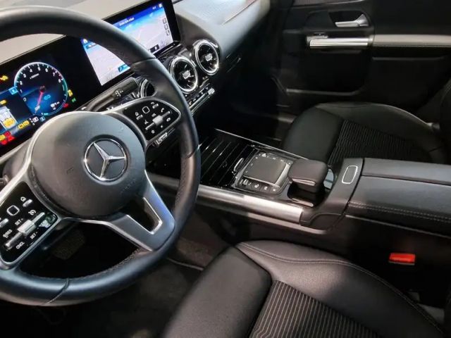 Mercedes-Benz B 250