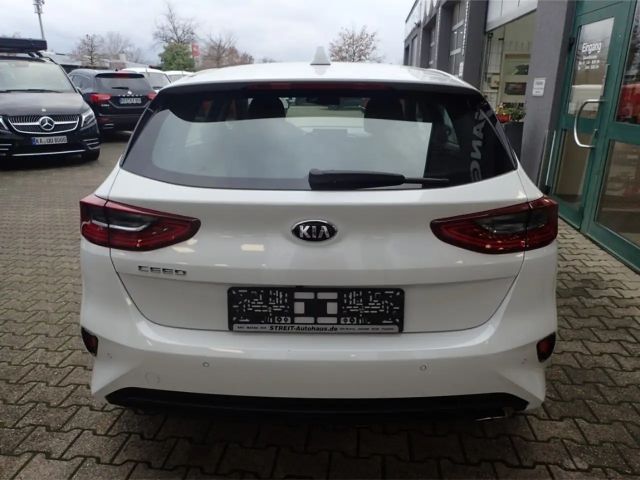 Kia Ceed / cee'd