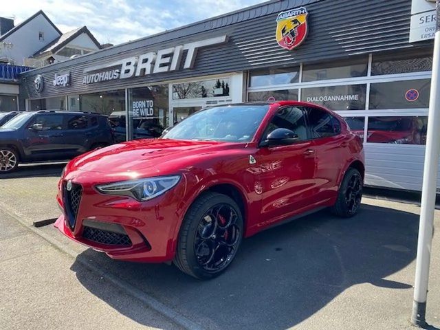 Alfa Romeo Stelvio 2023 Benzine