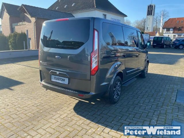 Ford Tourneo Custom