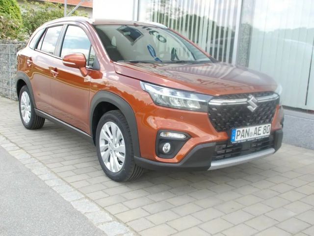 Suzuki S-Cross