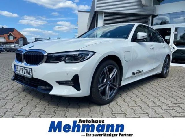 BMW 330 2020 Hybride / Benzine